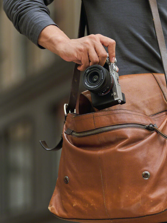 Sony Alpha 7C mit Kit-Objektiv FE 28–60 mm f/4–5.6