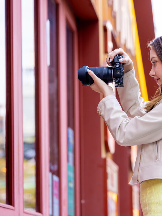 Das Tamron 17-70mm f/2.8 Di III-A VC RXD im Einsatz an einer Fujifilm-DSLM