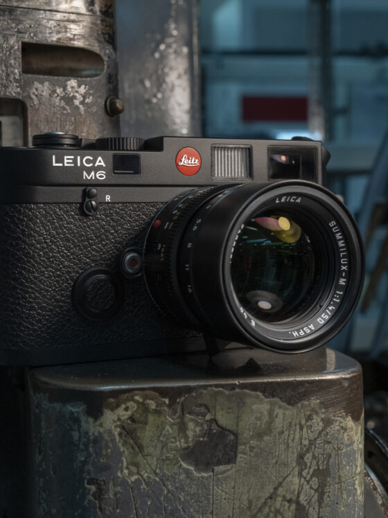 Die Leica M6 mit einem Summilux-M 50mm f/1.4 ASPH. Objektiv