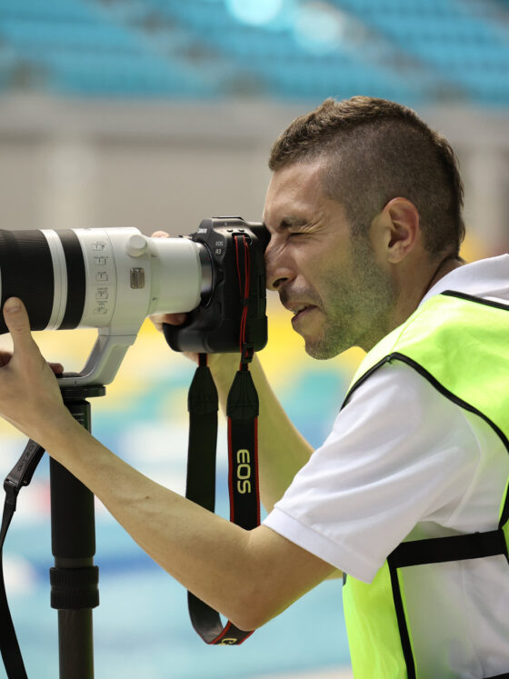 Das Canon RF 100-300mm f/2.8 L IS USM im Einsatz an einer EOS R3