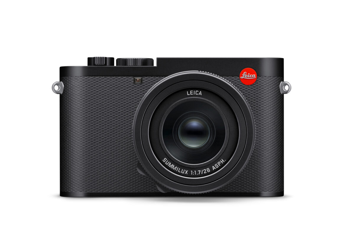 Vorderansicht der Leica Q3 mit Summilux 28mm f/1.7 ASPH.